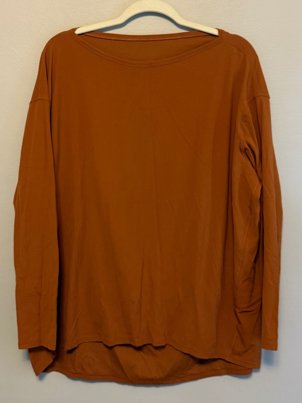 Lululemon Back in Action Long Sleeve Top Brown Nulu Est Size 12/14